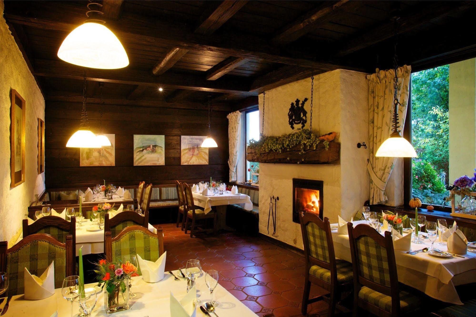 Hotel & Restaurant Dornweiler Hof Illertissen Exteriér fotografie